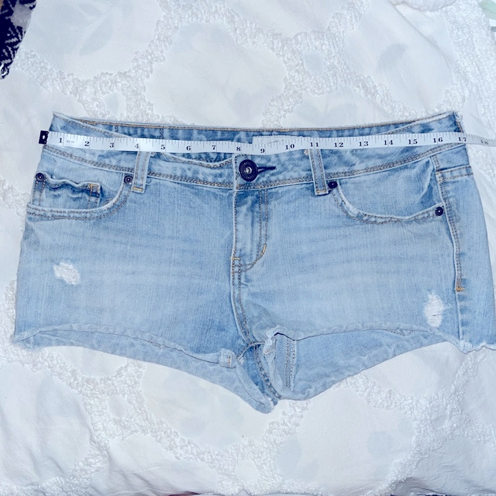 Aeropostale Frayed Shorts - Picture 5 of 6
